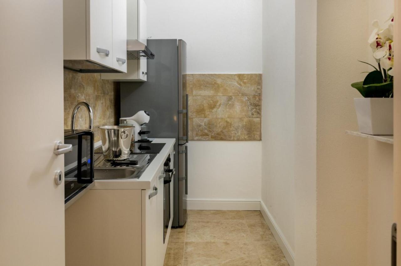 San Babila - Luxury Milanese Apartment 외부 사진