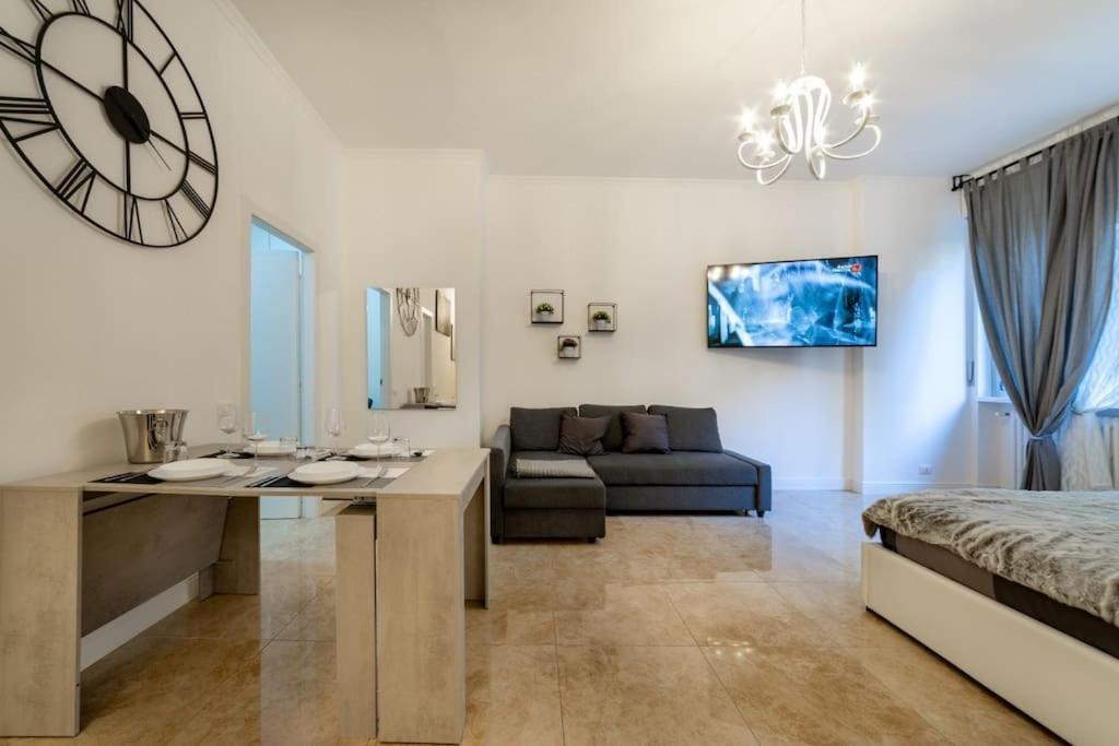 San Babila - Luxury Milanese Apartment 외부 사진