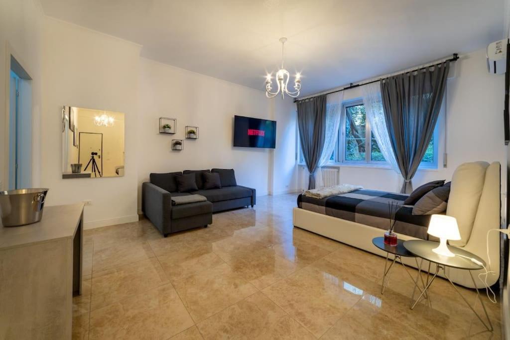 San Babila - Luxury Milanese Apartment 외부 사진